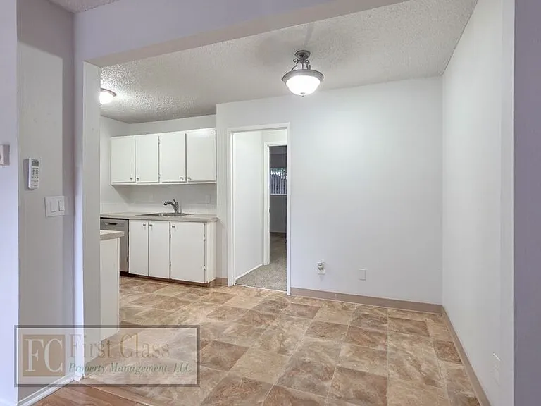 3309 SE 13th Ave #1 — Photo 4
