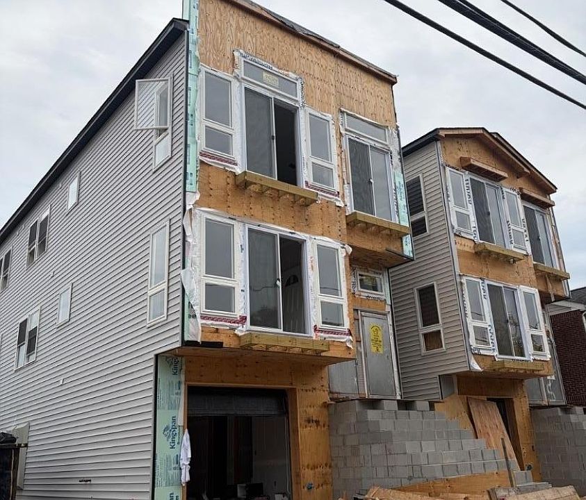 1st image of 520 S 19Th St