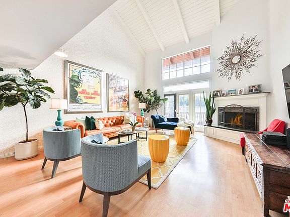 3rd image of 10336 Almayo Ave APT 304