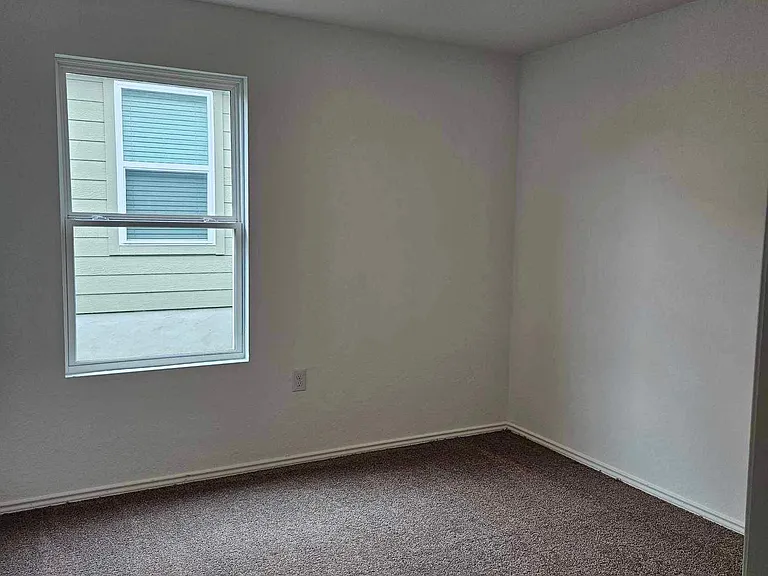 10018 Ana Hts — Photo 17