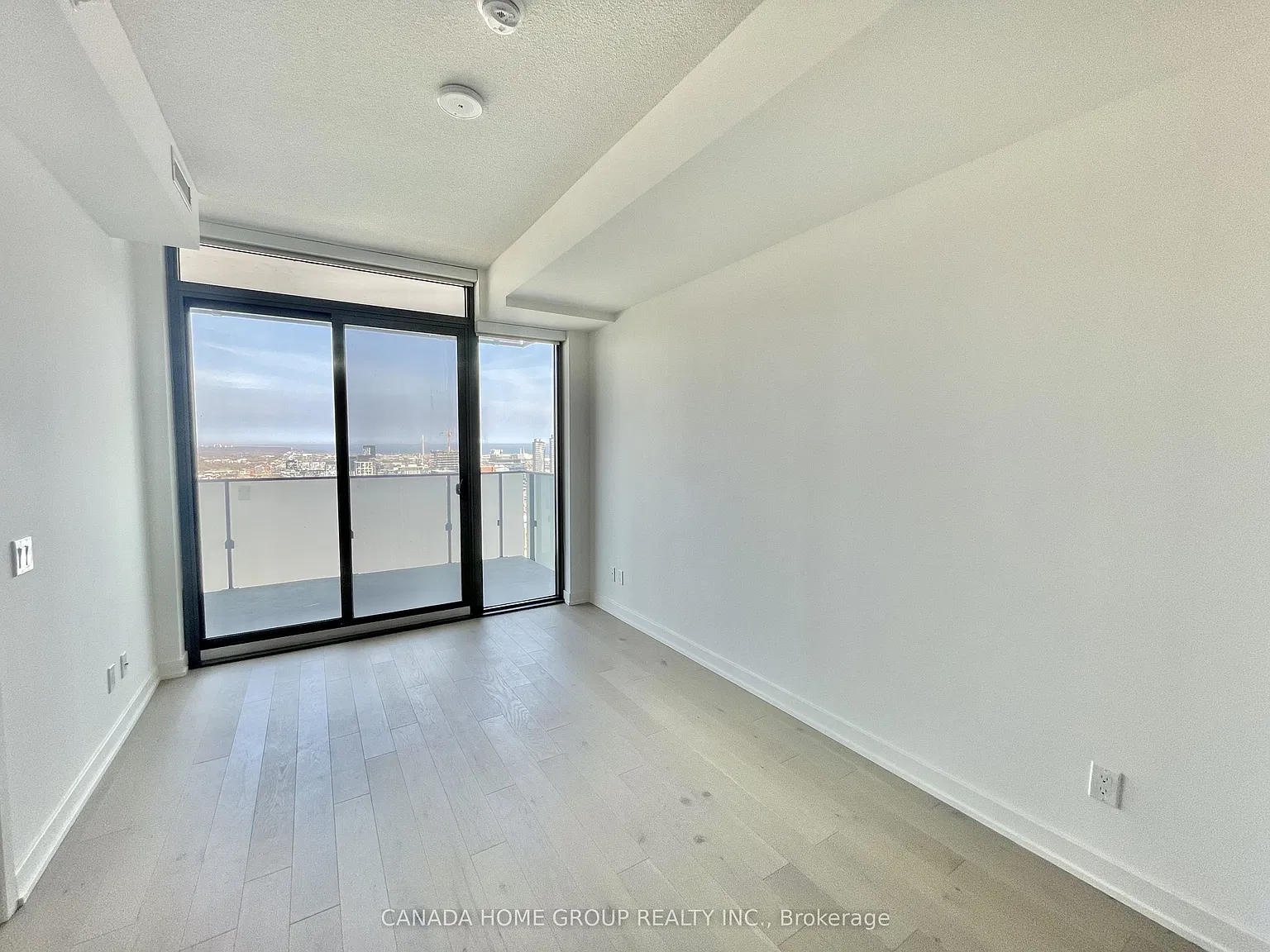 1 bed, $2,300 — Photo 4