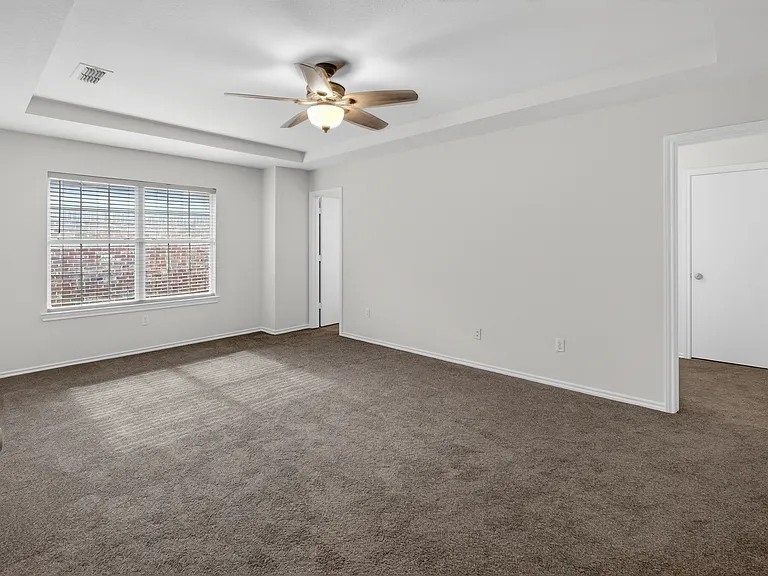 1009 McCoy Dr — Photo 13