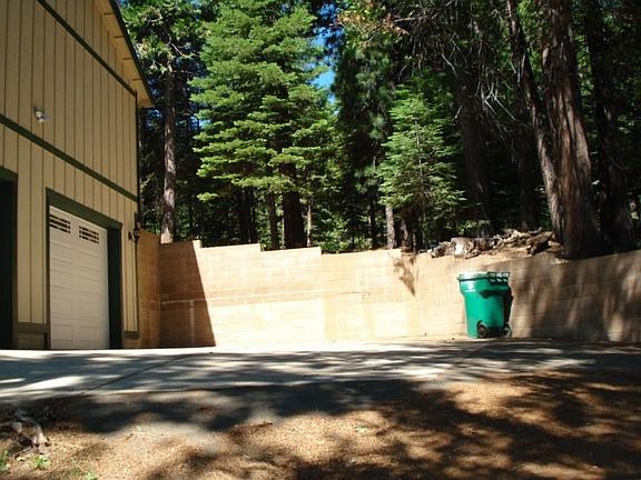 4th image of 4000 Garnet Rd