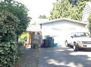 8611 8th Ave NE, Seattle, WA 98115