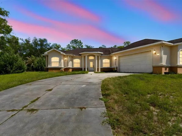 37 Greenpark Blvd, Homosassa, FL 34446