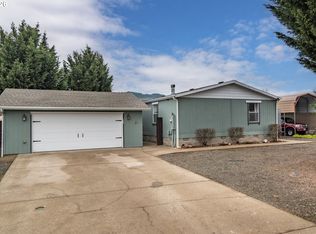 189 Raintree Ave, Sutherlin, OR 97479