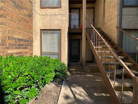 2nd image of 2104 Friendly Dr APT 2911