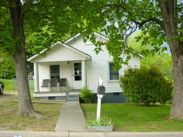 117 Summitt Ave, Oxford, NC 27565