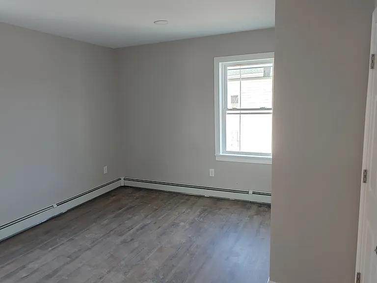 33 Cole St #2 — Photo 8