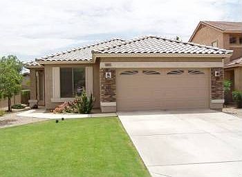 1st image of 901 E Sherri Dr