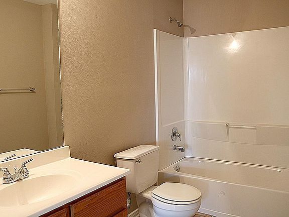 5th image of 2801 Avenue B