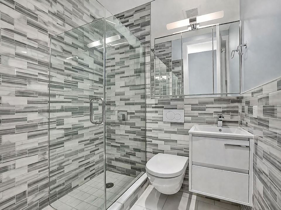 2nd image of 120 1st Ave APT 1