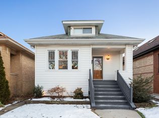 5545 W Giddings St, Chicago, IL 60630