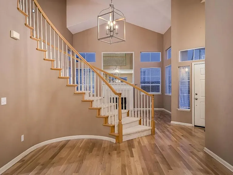 2147 Falcon Ridge Dr — Photo 3