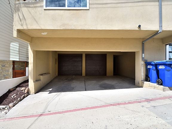 3rd image of 222 33rd St #222