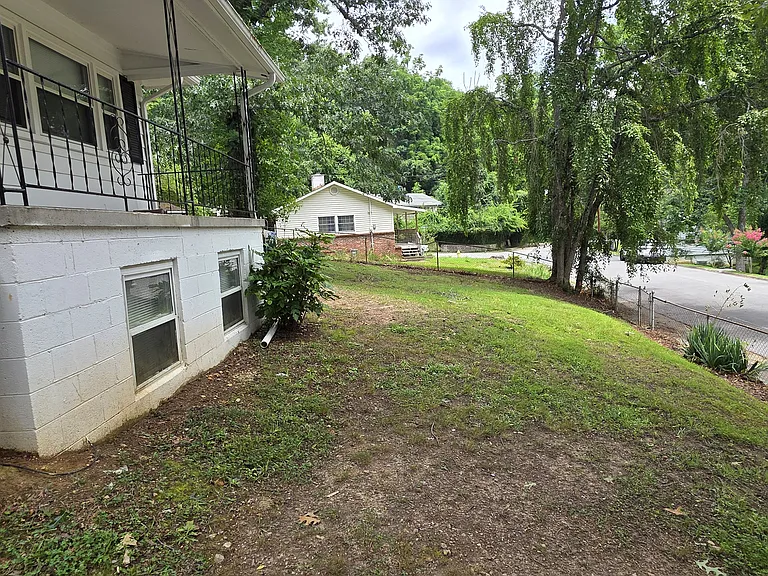 125 Decatur Rd — Photo 3