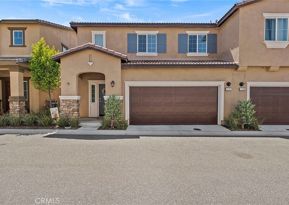 1st image of 24282 Hazelnut Ave