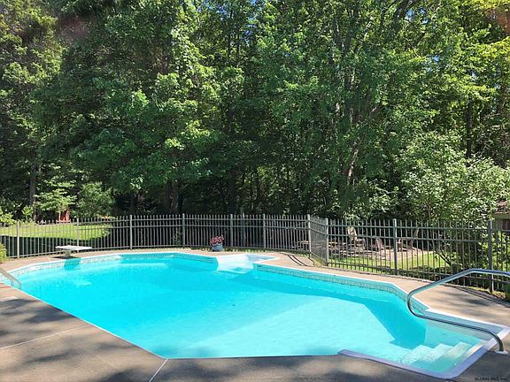 4th image of 629 Timberside Ct