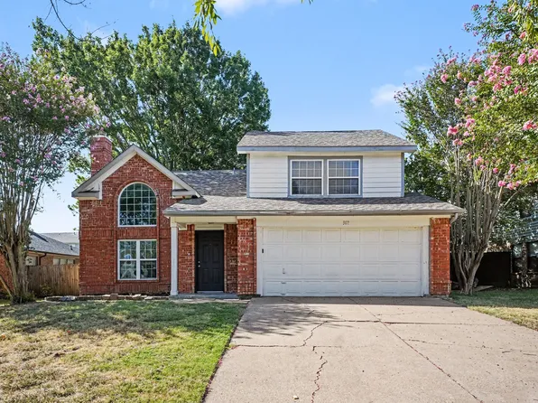 307 Hopewell St, Grand Prairie, TX 75052