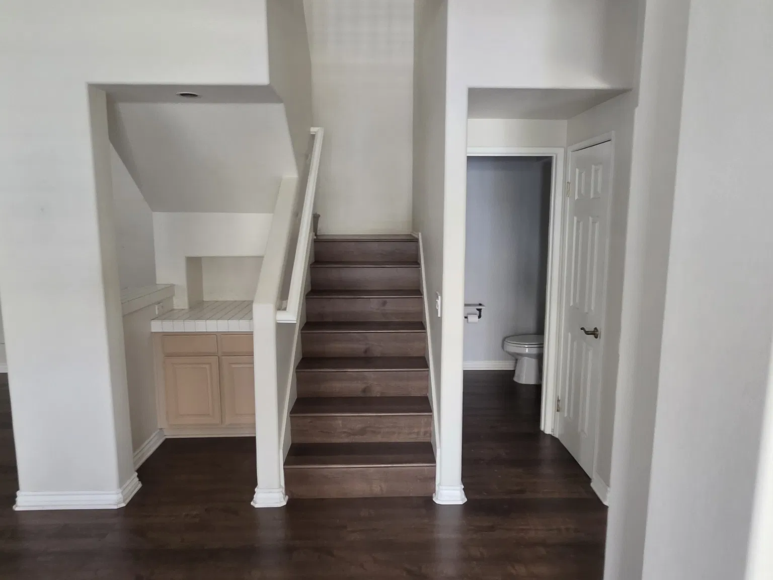 3 bed, 1628 sqft, $4,100 — Photo 2