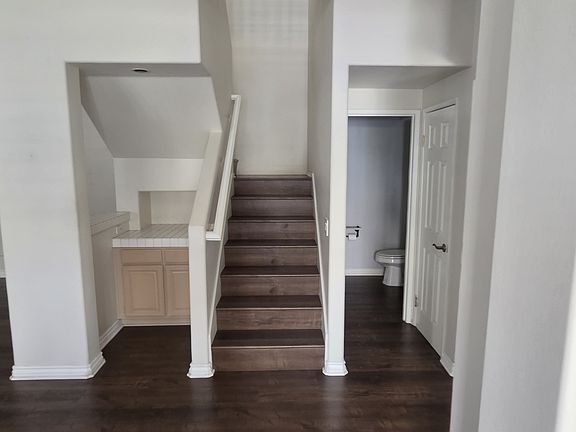 2nd image of 9 Opera Ln