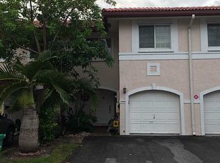 8948 NW 38th Dr, Coral Springs, FL 33065
