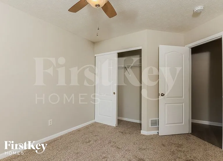 160 Cambridge Dr — Photo 8
