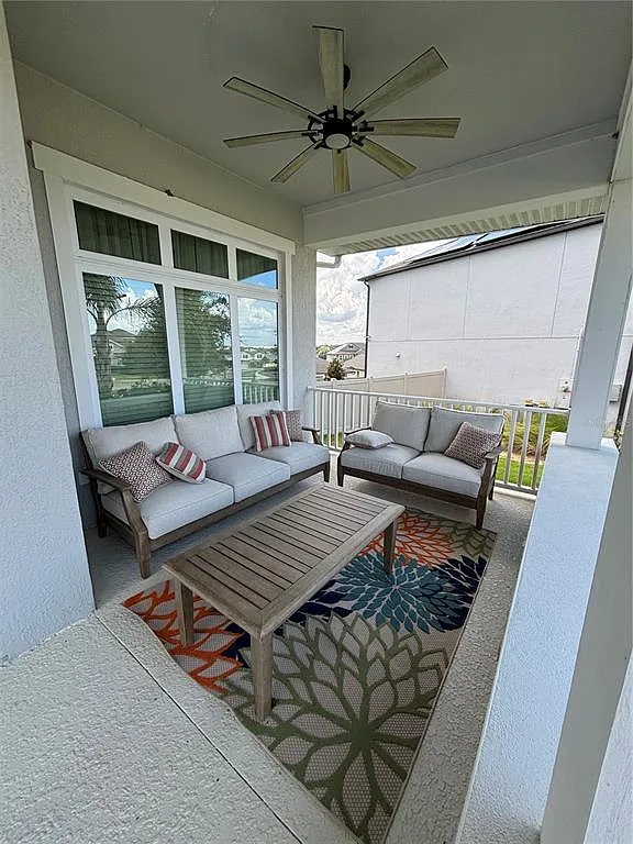 5 bed, 4.0 bath, 3431 sqft, $5,800 — Photo 3