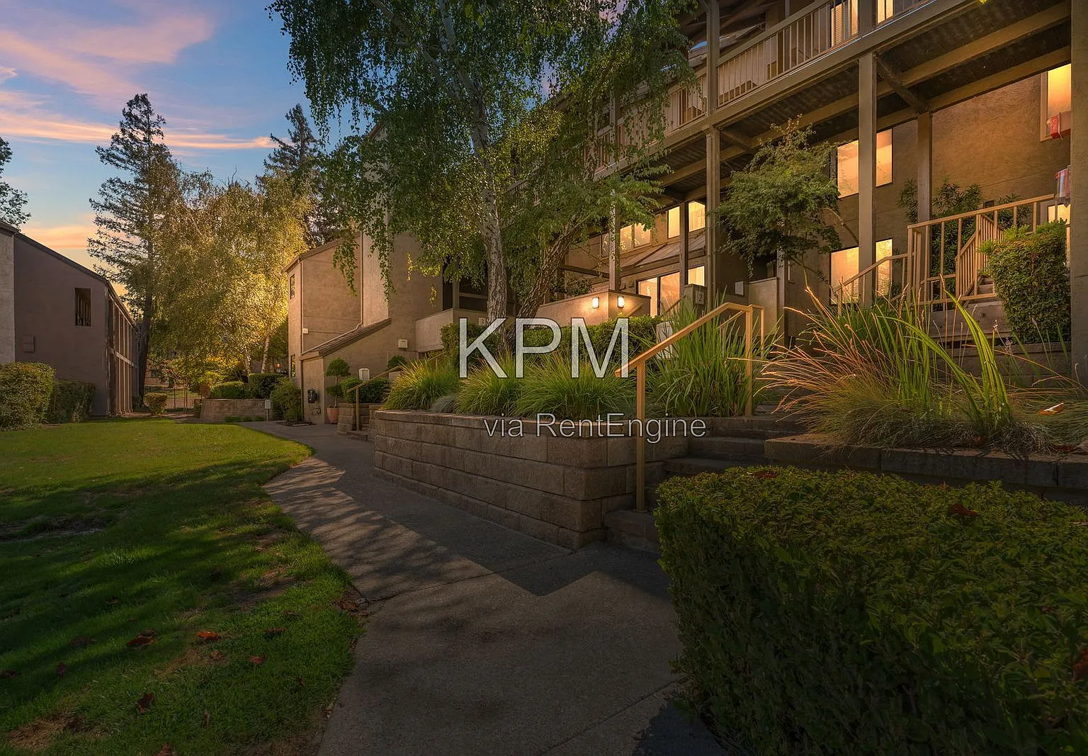 2 bed, 2.5 bath, 2182 sqft, $2,800 — Photo 1
