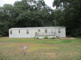 9381 Cedar Ln, Laurinburg, NC 28352