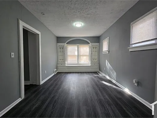 12008 Continental Ave — Photo 13