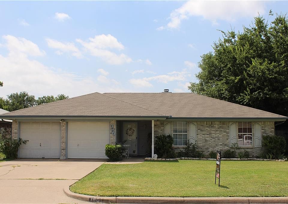 1st image of 1801 Willow Park Dr