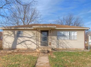 618 N 12th St, Collinsville, OK 74021