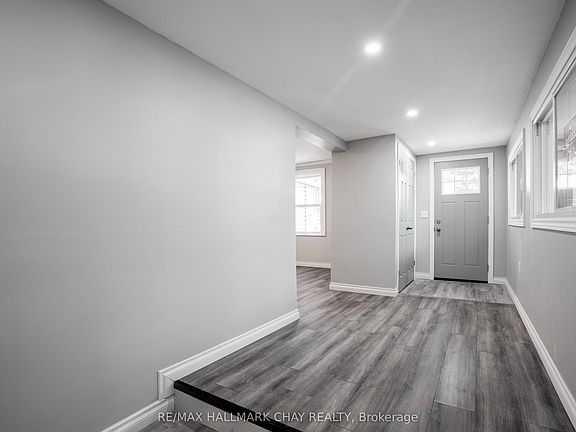 4th image of 635 1st St S