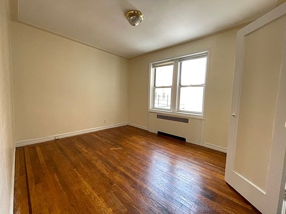 5th image of 100 Winthrop St APT 2F