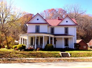 321 N Beaver Dam Ave, Damascus, VA 24236