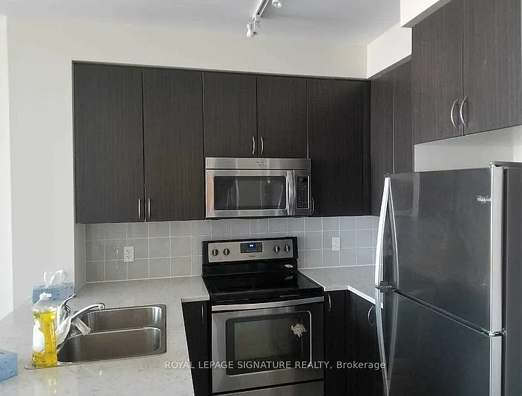 339 Rathburn Rd W #Penthouse 03 — Photo 3