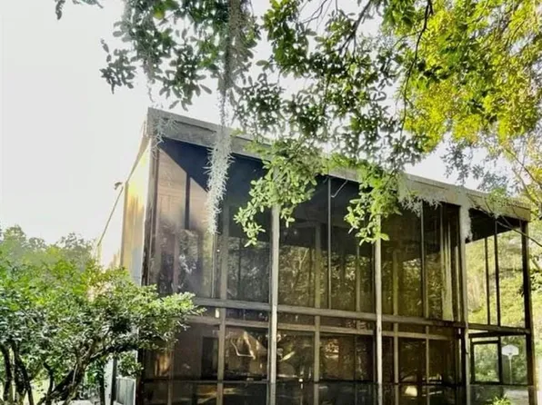 5270 Dora Dr, Mount Dora, FL 32757