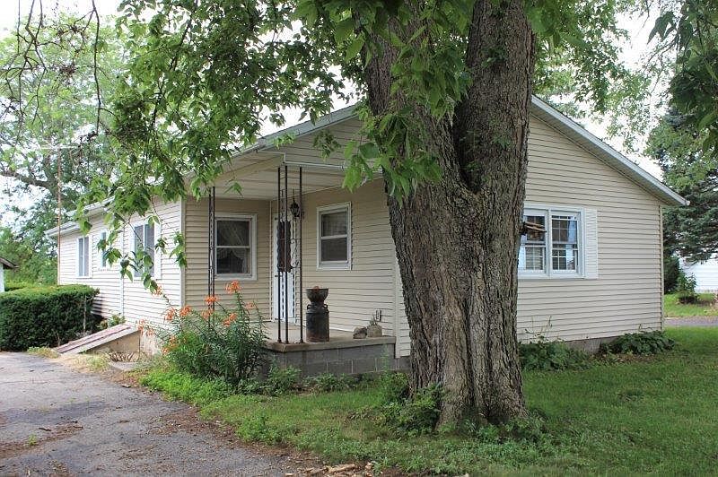 10211 Main St, Fenton, IL 61251 Zillow