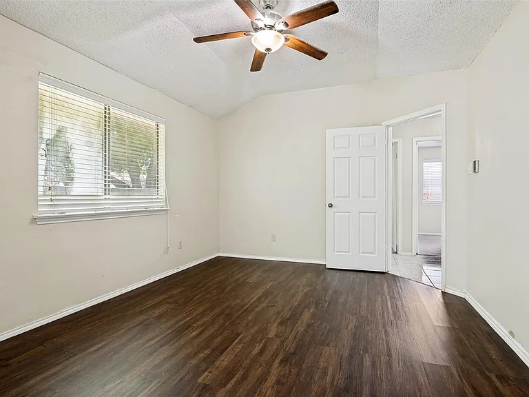 405 Myrtle Dr — Photo 15
