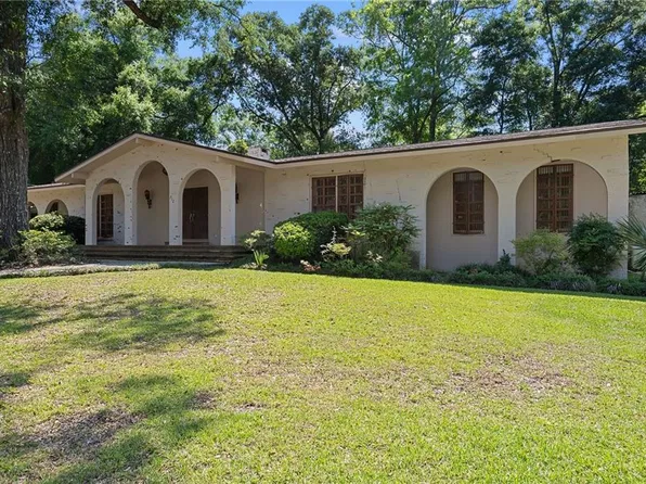 712 Westmoreland Dr W, Mobile, AL 36609