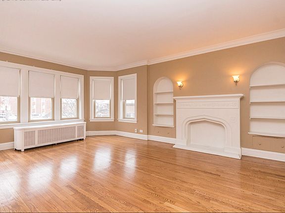 3rd image of 2515 W Farragut Ave APT 3