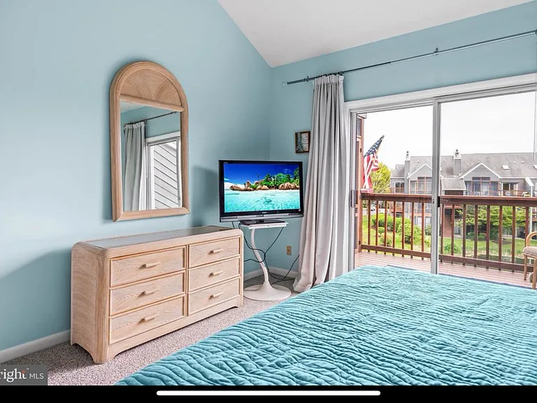 241 American Eagle Way #10 — Photo 20