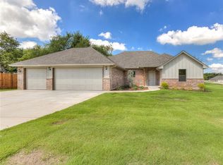 9557 Pastoral Dr, Guthrie, OK 73044