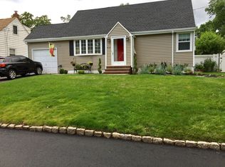 818 Hillside Rd, Rahway, NJ 07065