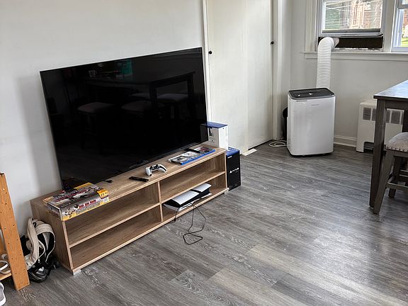 3rd image of 8200 Frankford Ave Floor 2