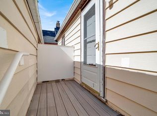 110 Crosswicks St #114B, Bordentown, NJ 08505