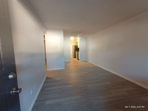2713 N Salem APT 101