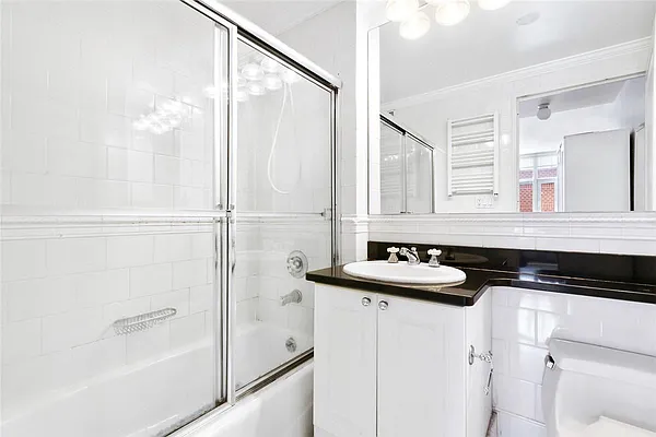 Rented by William Raveis Real Estate | media 11