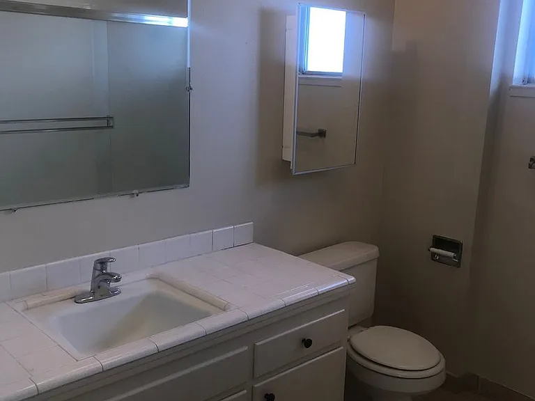 2130 Main St — Photo 7